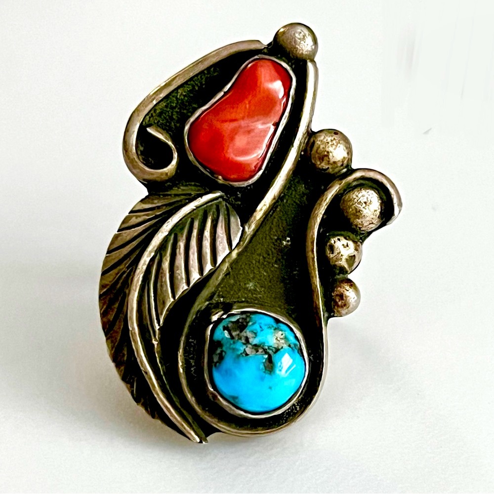 Navajo, Vintage Sterling Silver Kingman Turquoise Red Coral Ring